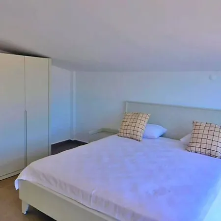 3 Bedroom 3124 Vila