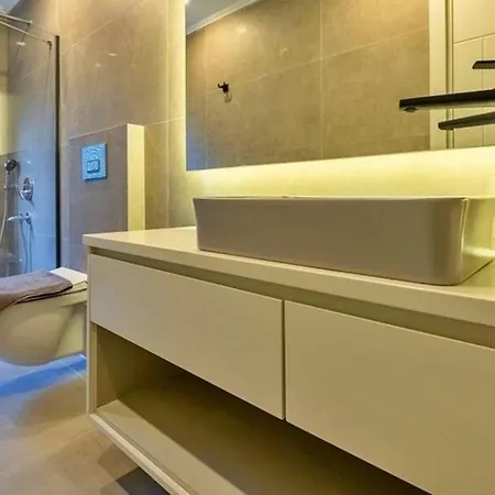 3 Bedroom 3124 Vila *
